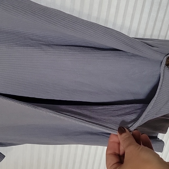 Top - Picture 3 of 5